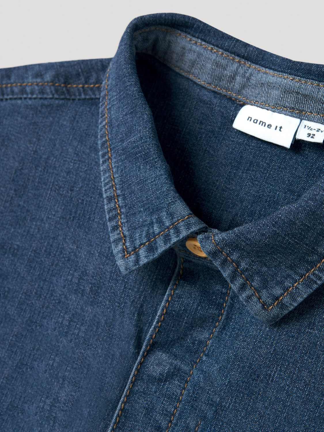 model_shot-front_full